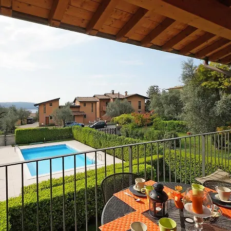 Apartment Marsina *